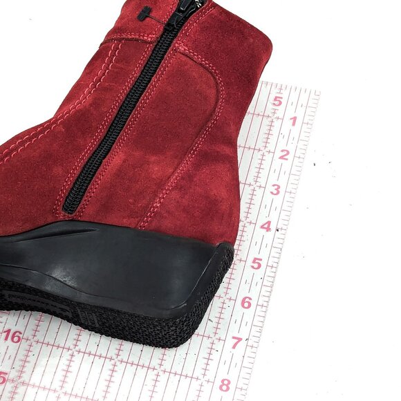 La Canadienne Women Tina Red Suede Wedge Ankle Zip Boots size 7 - Picture 7 of 10
